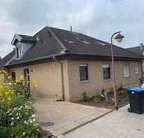 Bungalow-DHH, zzgl. ausgeb. Studio, helle Ausstattung, pflegeleic - Xanten