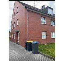 Dreifamilienhaus zum Verkauf - 550.000,00 EUR Kaufpreis, in Moers (PLZ: 47441)