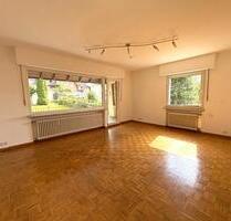 Zentrale 3-4-Zimmerwohnung mit Balkon - Lindlar