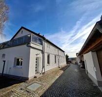 hochwertiges Mehrgenerationenhaus mit gepfegtem Anwesen - Naumburg (Saale)