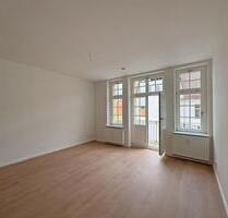ERSTBEZUG * Charmante 2RW mit Balkon im Zentrum von Weißenfels an der Saale