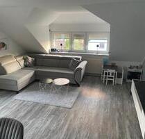 Helle 3 Zimmer-Dachgeschosswohnung in Lorch-Waldhaußen zum verm