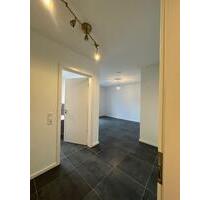 Neuwertige 3-Zi-Whg, EBK, 2Bäder, Tiefgarage, Keller, PV - Vechelde