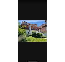 Charmante 2,5-Zimmer-Wohnung mit neuer Einbauküche in 75175 - Pforzheim