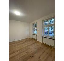 Sanierte 3,5 Zimmer Wohnung - 2.000,00 EUR Kaltmiete, in Berlin (PLZ: 12357) Neukölln