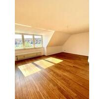 Renovierte 3-ZKB-Maisonette Wohnung mit Tiefgarage+Außenstellplatz - Augsburg Bärenkeller