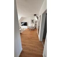 Vollmöbilierte 2-Zimmer Wohnung mit extra Dachfläche - Bergheim Ahe
