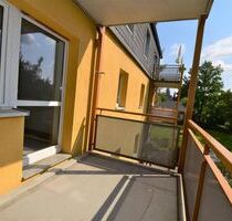 2 Zimmer Mietwohnung, 2-Raum-Wohnung, Balkon, ruhige Lage, keine Kaution - Hohenstein-Ernstthal