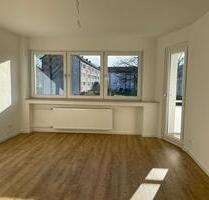 Modernisierte 3-Zi.-Whg. mit Balkon in angrenzender Nähe zu E-Haarzopf! - Essen Stadtbezirk III