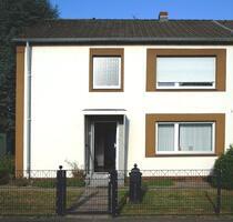 Doppelhaushälfte mit großem Garten, ruhige Lage, PLZ 52 - Alsdorf