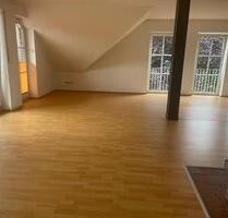 Traumhaftes Dachgeschoss mit großem Südwest Balkon - Rheda-Wiedenbrück