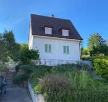 Einfamilienhaus mit großem Grundstück in Pforzheim