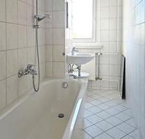 Nicht drängeln! Wir haben für jeden die passende Wohnung und 500 EUR Gutschein* zum Einzug! - Halle (Saale) Silberhöhe