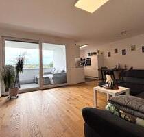 Moderne 2,5 Zimmer Wohnung mit Balkon - Bietigheim-Bissingen