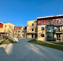 Bezugsbereit: Lichtdurchflutete, barrierearme 4-Zimmer-Wohnung mit Stil auf ca. 87 m² – Aufzug, Balkon, hohe Decken, Tiefgarage, energieeffizient! - Lübben (Spreewald)