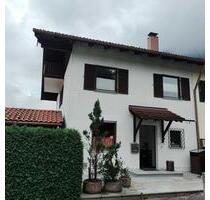 Reiheneckhaus mit Tiefgarage und Stellplatz - Piding