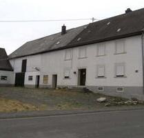 Wohn- und Wirtschaftsgebäude, Einfamilienhaus in Brücken