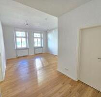 Geschmackvoll sanierte 5,5-Zimmerwohnung in der Füßgängerzone - Bayreuth City