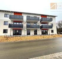 NEUBAU! 3 ZW. 1. Obergeschoss mit Balkon und 2 Stellplätzen - Gerolzhofen