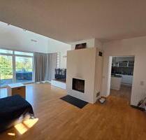 Heusweiler-Eiweiler: Maisonette-Wohnung, 4 Zi.Kü.BadBalkon, ca. 220 m², Garage, 2 Stellplätze!