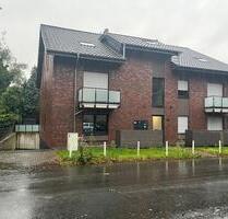 Charmante Dachgeschosswohnung mit offenem Wohnbereich und Balkon - Emmerich am Rhein