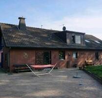 Einfamilienhaus mit Stallungen - 895.000,00 EUR Kaufpreis, ca.  230,00 m² in Kempen (PLZ: 47906)