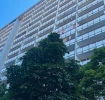 Sofort verfügbar: Etagenwohnung in St. Augustin mit Aufzug, Keller und großem Balkon (5. Etage) - Sankt Augustin
