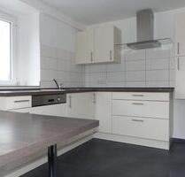 Schöne moderne, helle Altbauwohnung 4 Zimmer, Balkon, Central - Albstadt
