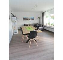 Neuwertig und barrierefrei - 2 ZKB mit Gäste WC, Terrasse und Stellplatz - Toplage in Nieste