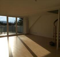 Komfortable Wohnung mit ausgebauten Dachboden, Balkon und Gäste-WC - Wetzlar