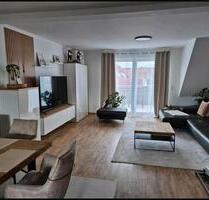 NEUBAU 3-4 ZI. WOHNUNG, BALKON, AUFZUG, EBK, DACHBODEN AUSGEBAUT - Gochsheim