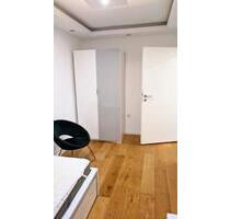 Möbliertes Zimmer in 3er WG München ab Dezember