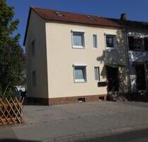 Moderne Doppelgeschosswohnung (1. + Dach) in ausgezeichneter Lage - Neustadt an der Weinstraße