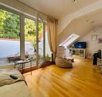 *Anfragestopp* helle 1 ZKB - Balkon + EBK + Stellplatz - Saarbrücken Eschberg
