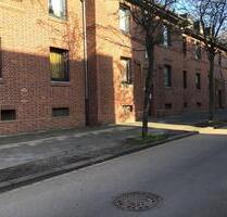 **Charmante EG-Wohnung mit großer Wohnküche, saniert und renoviert! - Duisburg Ruhrort