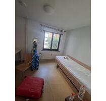 Fully Furnished One room available immediately. - Braunschweig