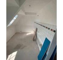 Dachgeschosswohnung - 1.650,00 EUR Kaltmiete, in Essen (PLZ: 45133) Stadtbezirk IX