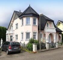 Luxuriös möblierte Einliegerwohnung (100qm) - Dortmund Mengede