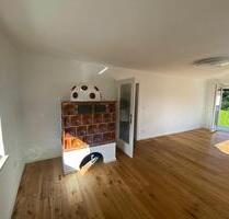 Ruhige, gut geschnittene 2-Zimmer-Wohnung, Neugilching