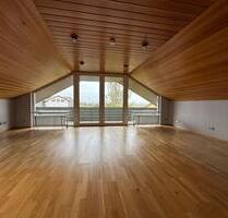 Idyllisch wohnen - Studio-Wohnung mit EBK und großer Loggia - Herrenberg
