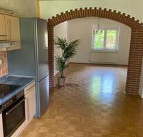 Schöne und helle Wohnung mit offenem Wohn-Essbereich - Oberhausen Borbeck