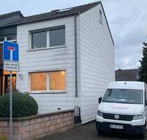Einfamilienhaus - 1.600,00 EUR Kaltmiete, in Troisdorf (PLZ: 53840)