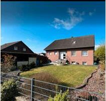 Helle 3-Zimmerwohnung im Obergeschoss eines Zweifamilienhauses in - Isenbüttel