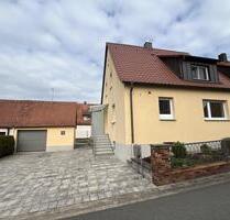 Charmante DHH zur Vermietung in Herzogenaurach