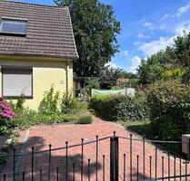 Nähe Weseruferpark ! Doppelhaushälfte mit Nebengebäude - Bremen Häfen