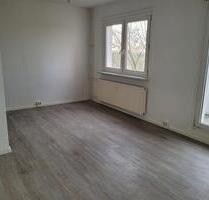 Preiswert mit Balkon! - 353,00 EUR Kaltmiete, ca.  57,76 m² in Halle (Saale) (PLZ: 06132) Silberhöhe