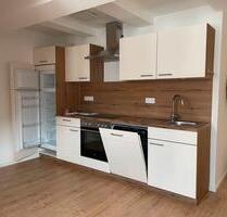 Ab 0126: moderne 3-Raumwohnung mit EBK, Badewanne, Dachterrasse - Freiberg