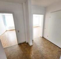 Altengerechte 2-Raum-Dachgeschoß-Wohnung mit Lift - Reichenbach im Vogtland