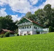 Ferienwohnung am Waldsee - 950,00 EUR Kaltmiete, in Lindenberg im Allgäu (PLZ: 88161)