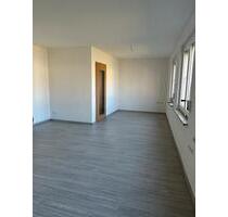 2 Zimmerwohnung - 500,00 EUR Kaltmiete, ca.  70,00 m² in Zwickau (PLZ: 08058) Zwickau-Nord